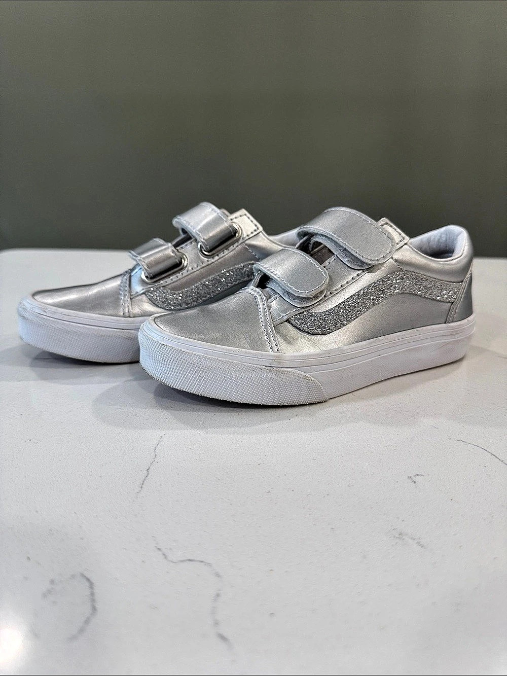 Vans Kids Old Skool V Glitter Sneakers Silver Girls 12 NWT